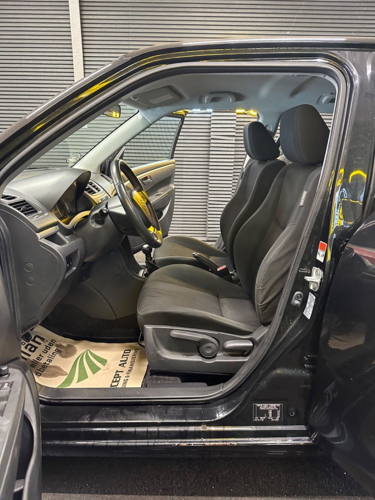 undefined Suzuki Swift fra 2012