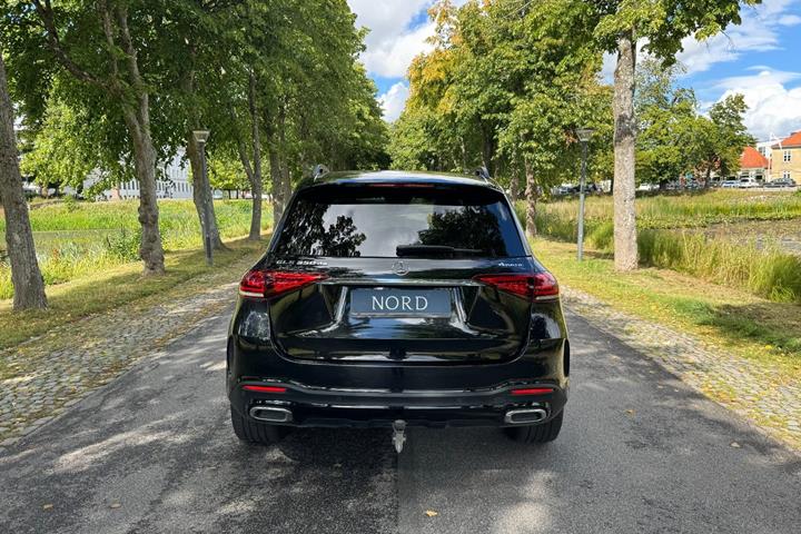Sort Mercedes GLE350 de fra 2022