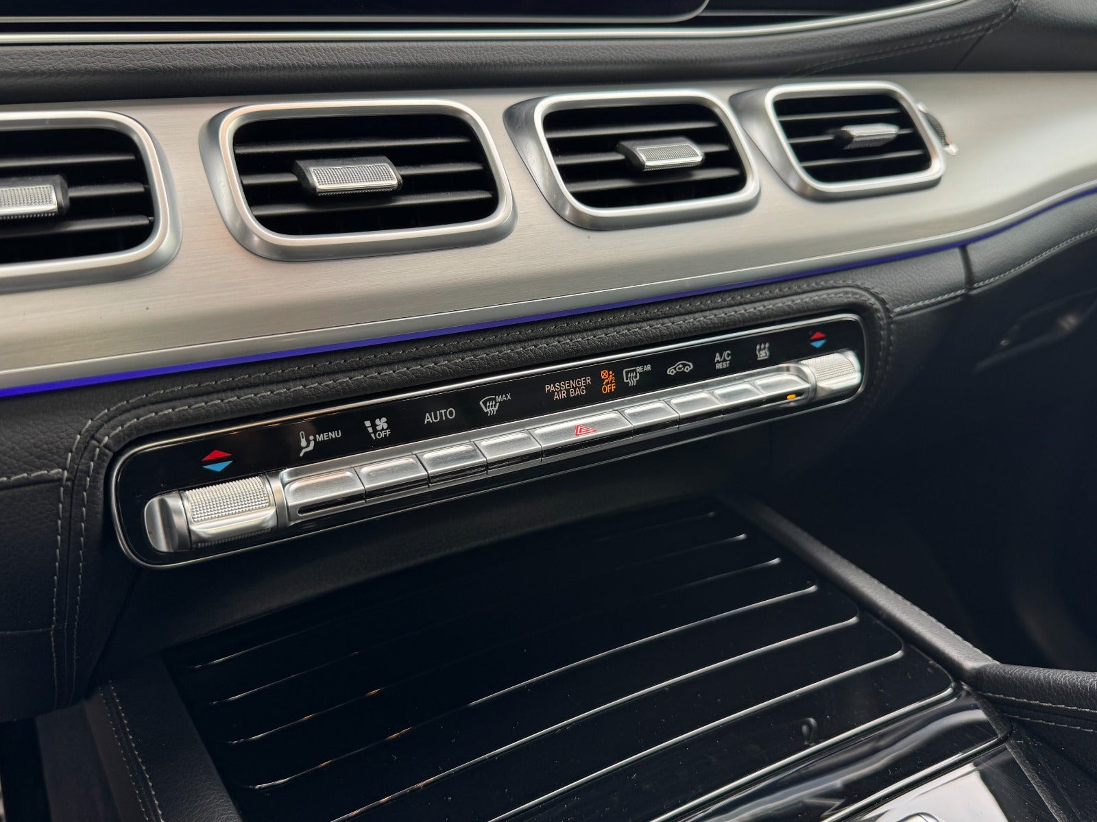 Sort Mercedes GLE350 de fra 2022
