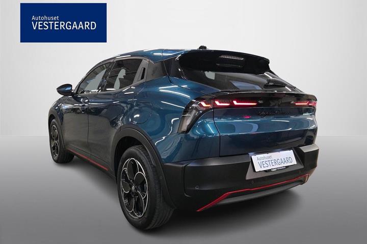 Blå Alfa Romeo Junior fra 2025
