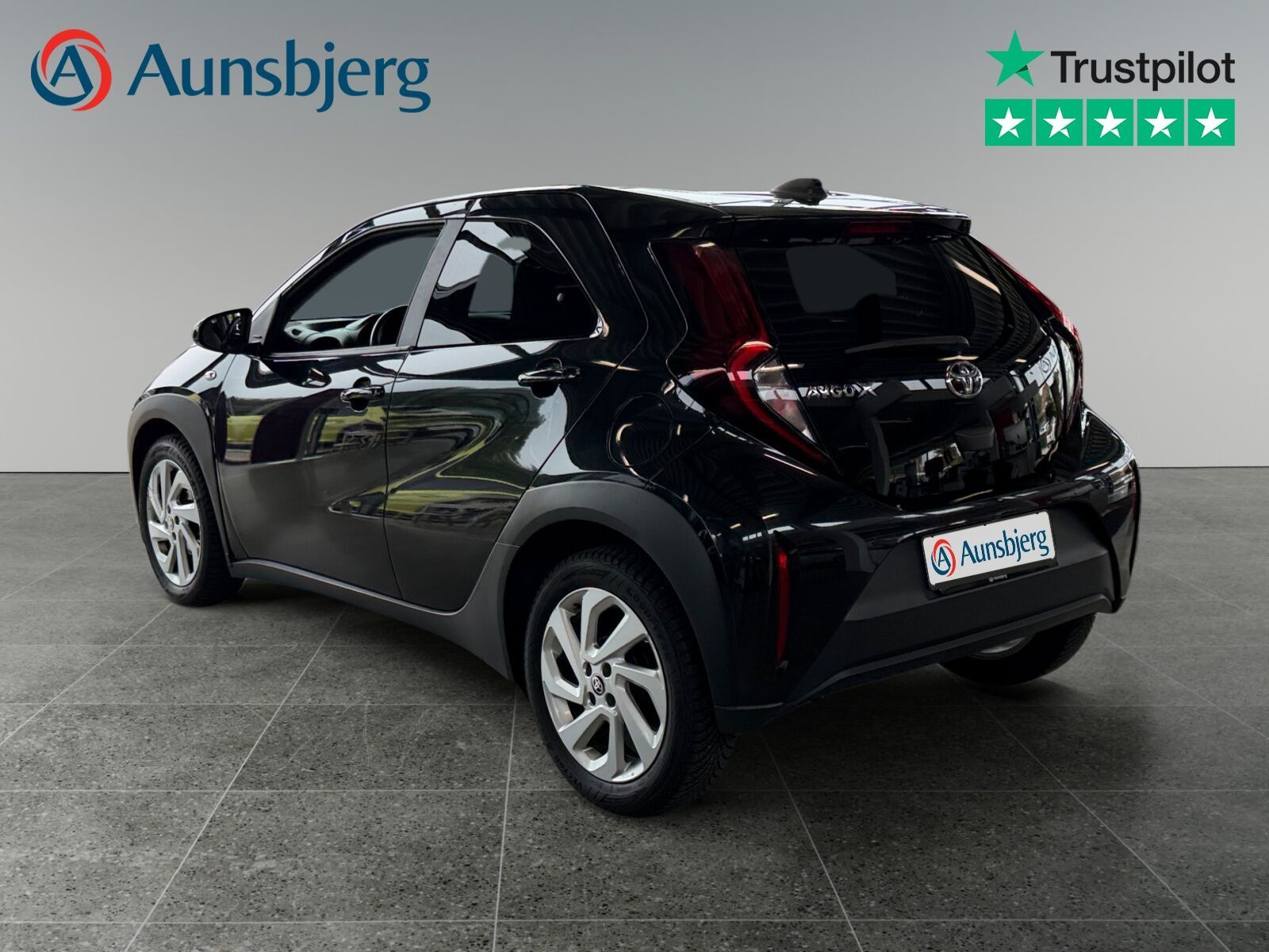 Sort Toyota Aygo X fra 2022