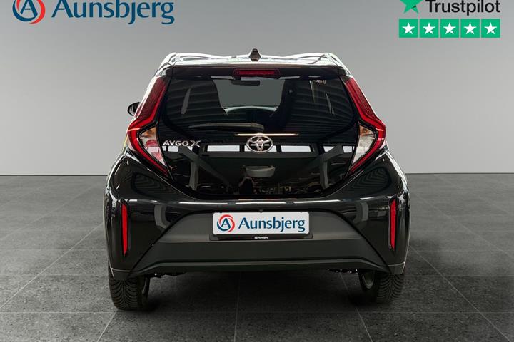Sort Toyota Aygo X fra 2022