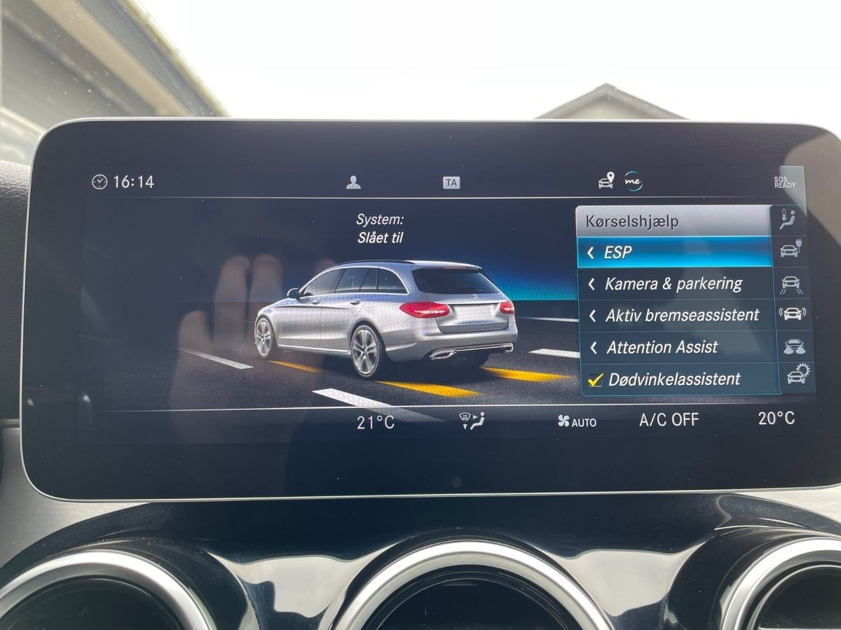 Sølv Mercedes C300 de fra 2020