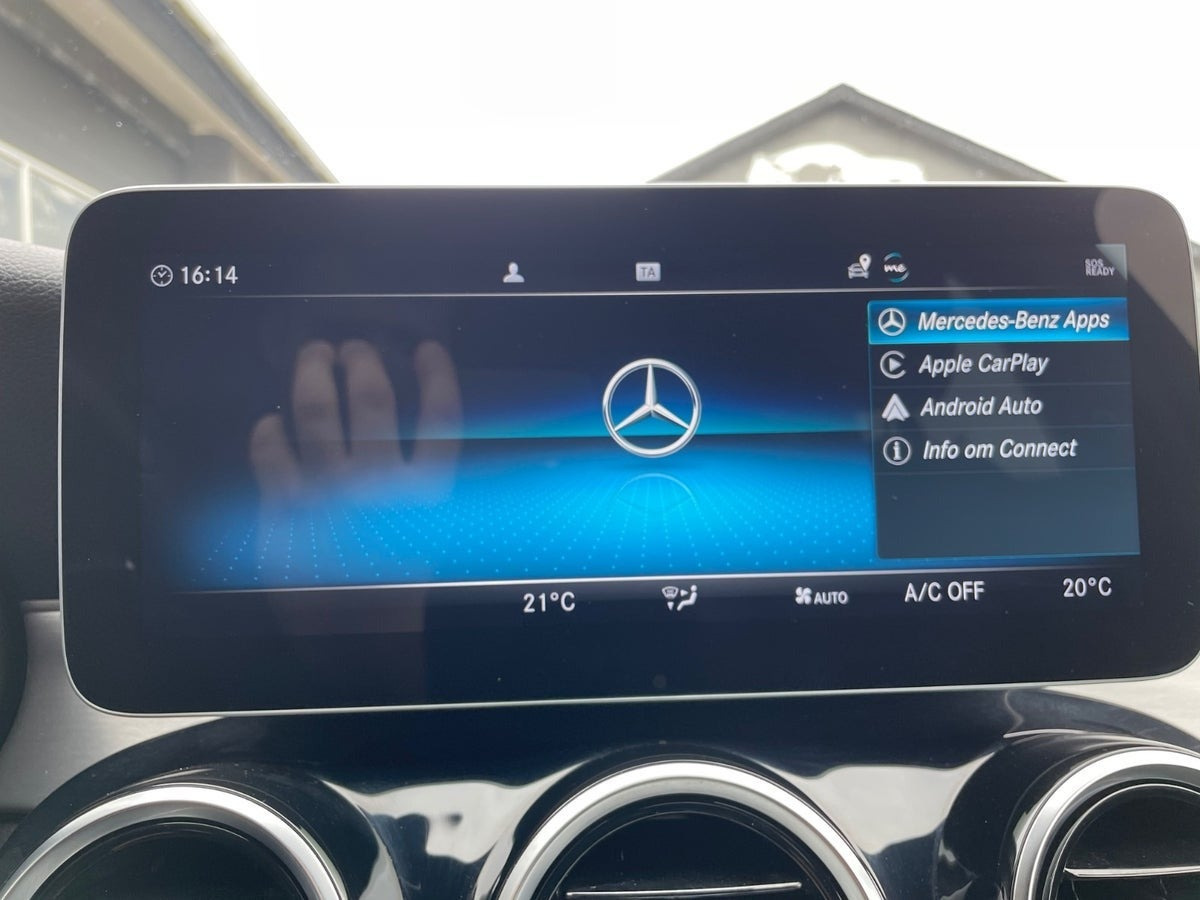 Sølv Mercedes C300 de fra 2020