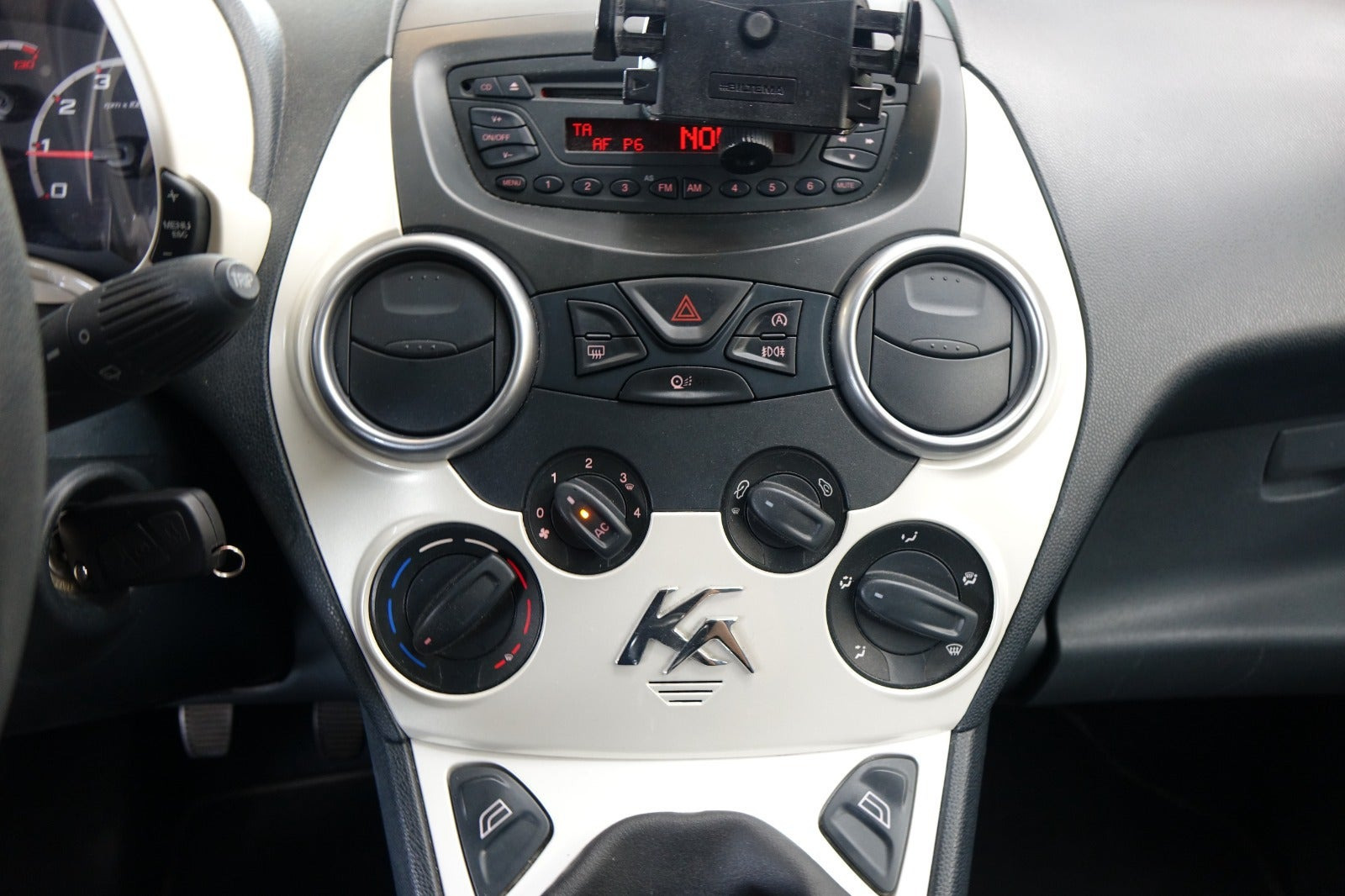 Sort Ford Ka fra 2014