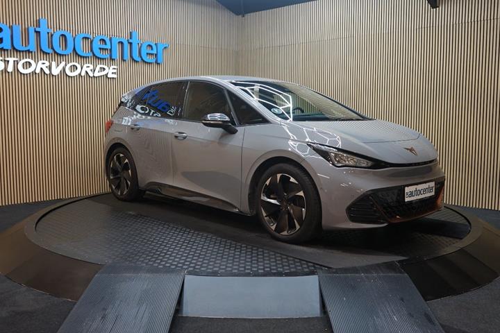 Grå Cupra Born fra 2023