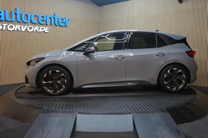 Grå Cupra Born fra 2023