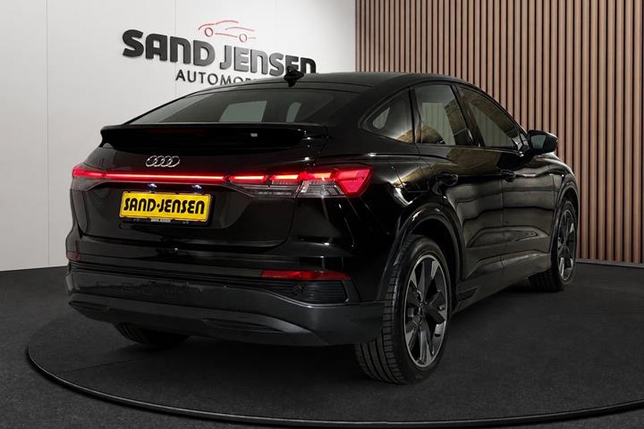 Sort Audi Q4 e-tron fra 2024