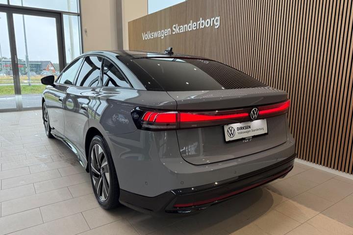 Sort VW ID.7 fra 2024