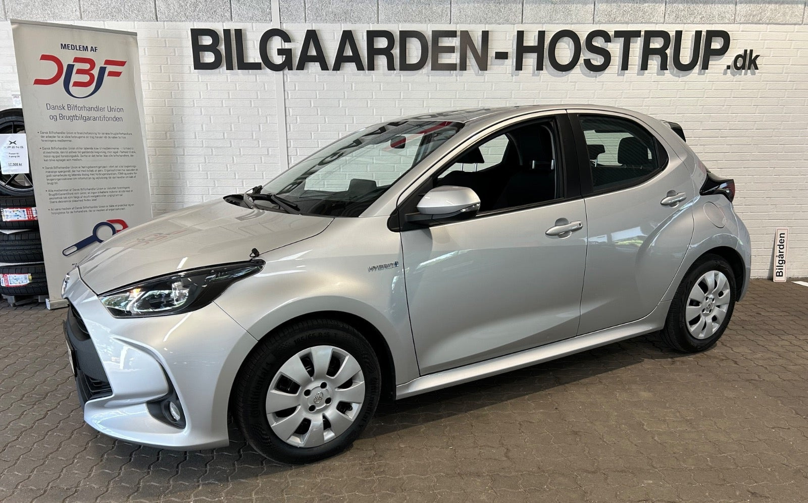 Sølv Toyota Yaris fra 2020