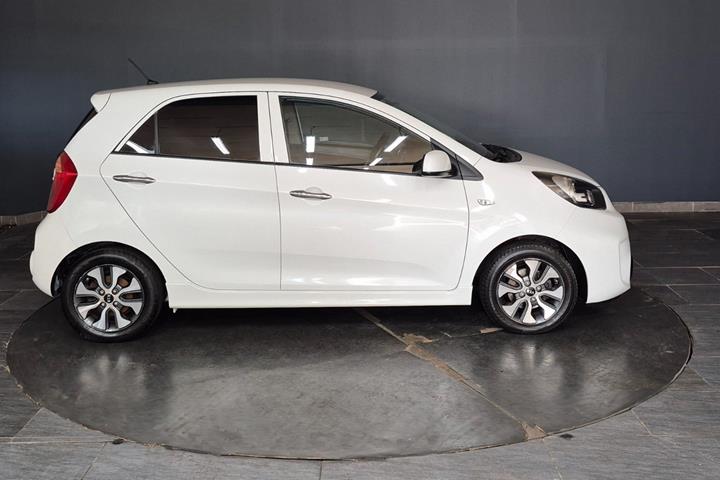 Hvid Kia Picanto fra 2016