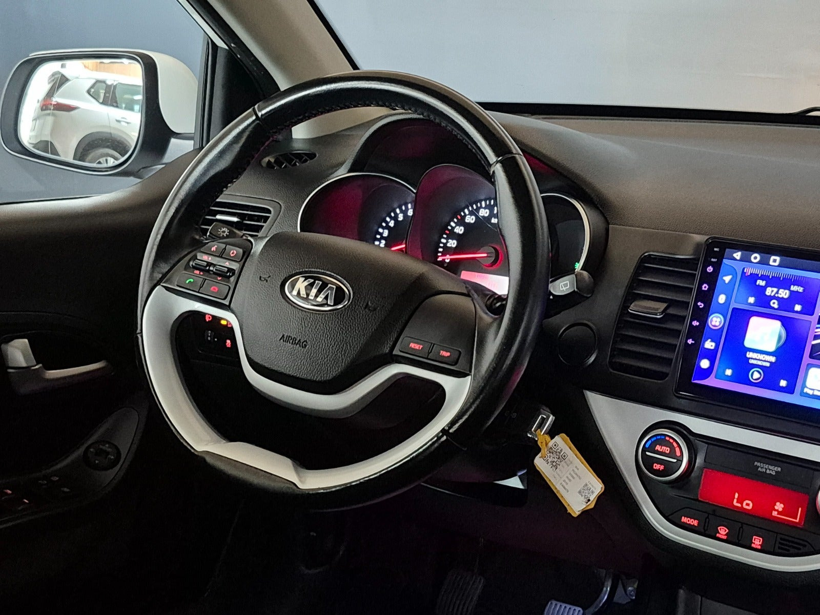 Hvid Kia Picanto fra 2016