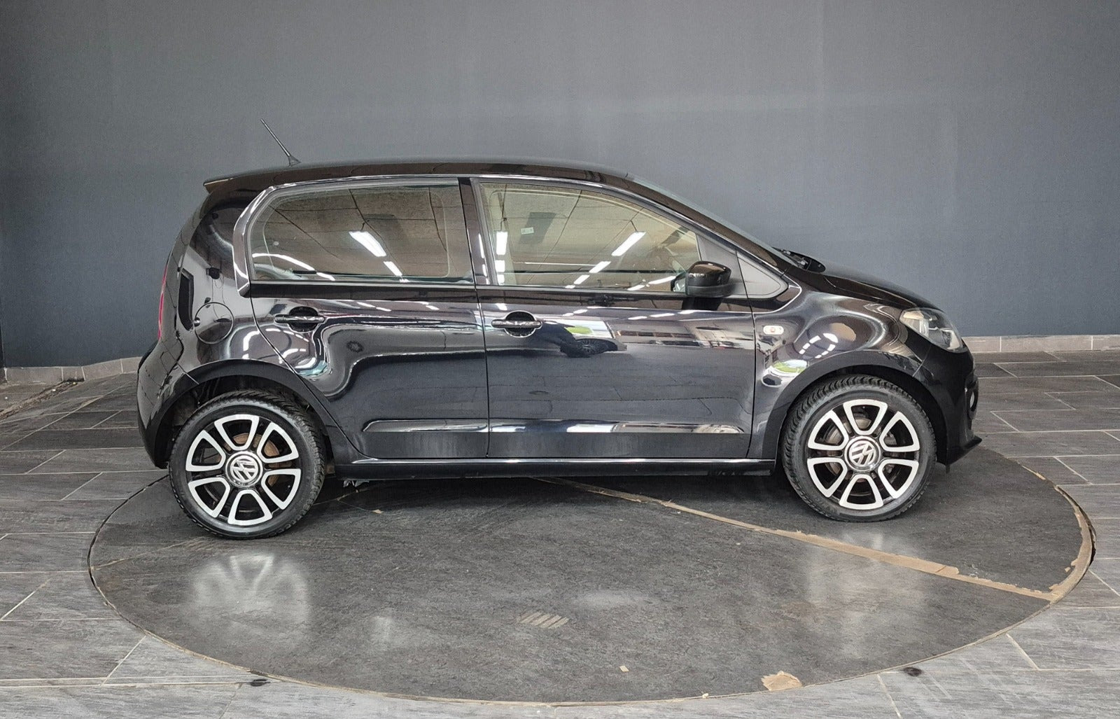 Sort VW UP! fra 2013