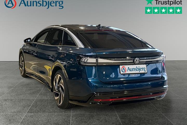 Blå VW ID.7 fra 2025