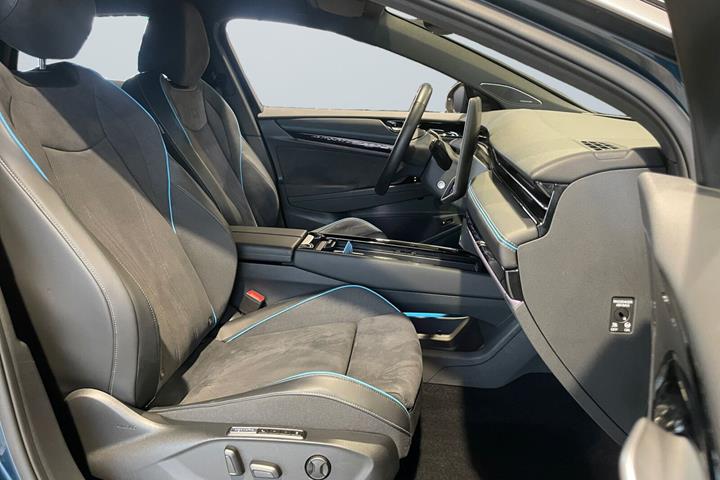Blå VW ID.7 fra 2025