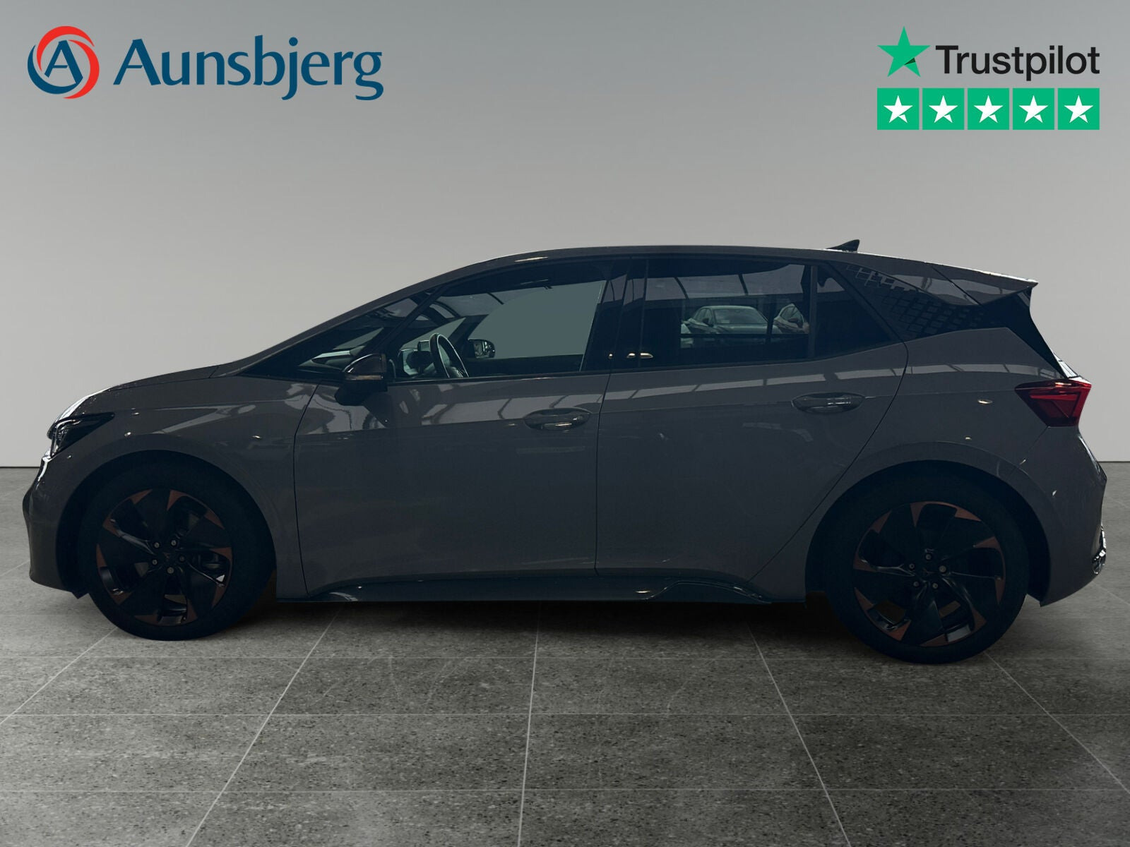 Grå Cupra Born fra 2024