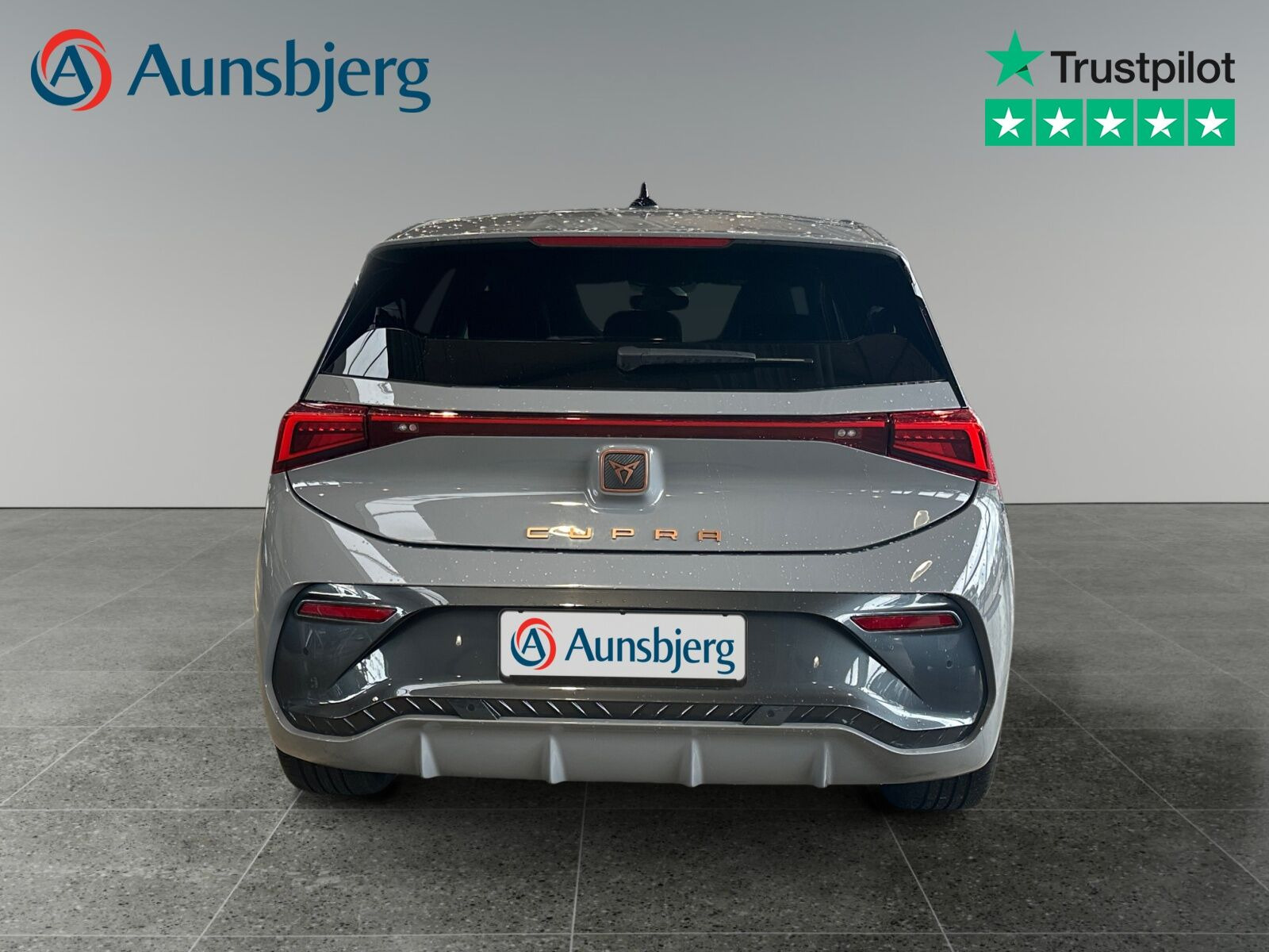 Grå Cupra Born fra 2024