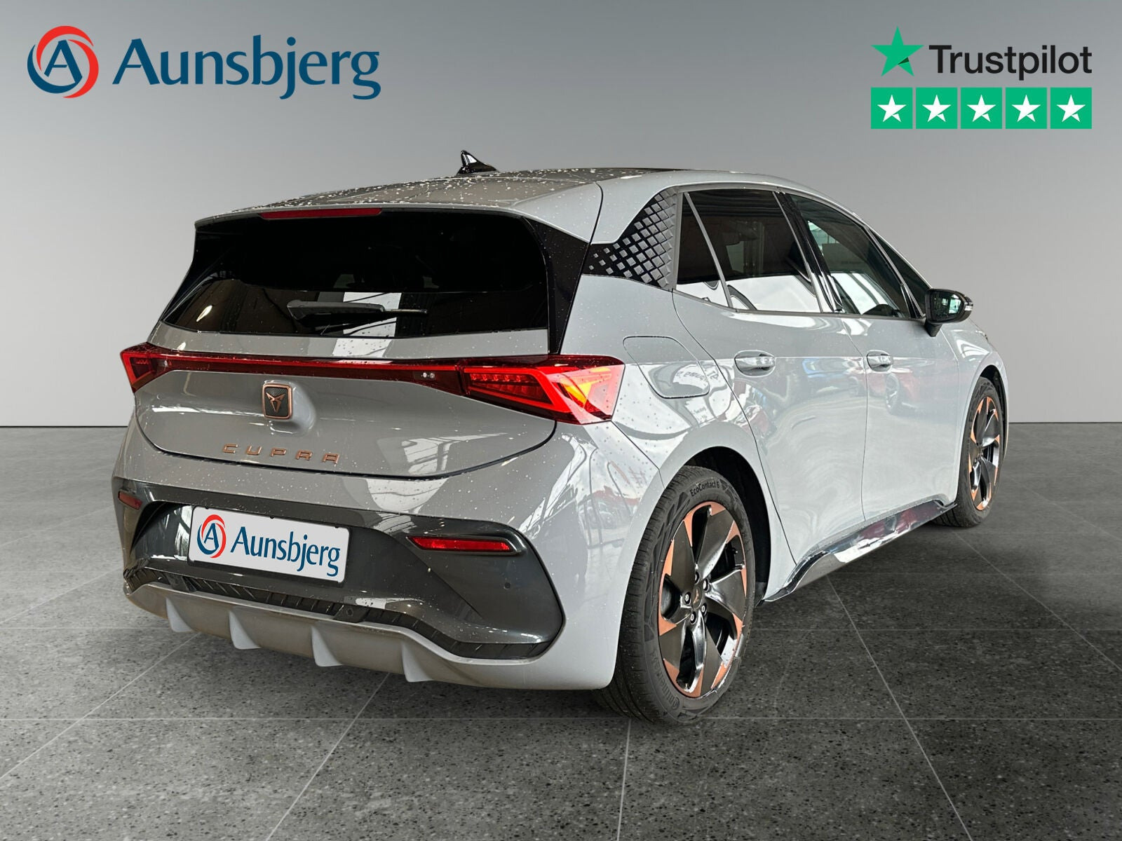 Grå Cupra Born fra 2024