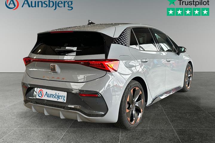 Grå Cupra Born fra 2024