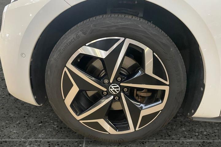 Hvid VW ID.3 fra 2023