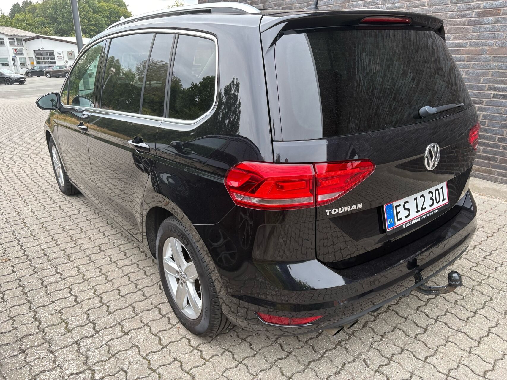 Sort VW Touran fra 2018