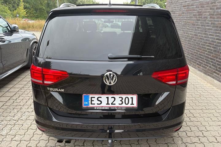 Sort VW Touran fra 2018