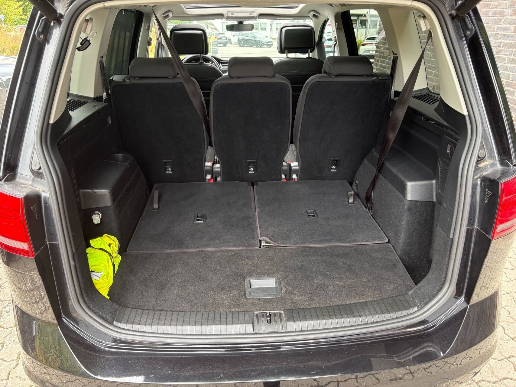 Sort VW Touran fra 2018