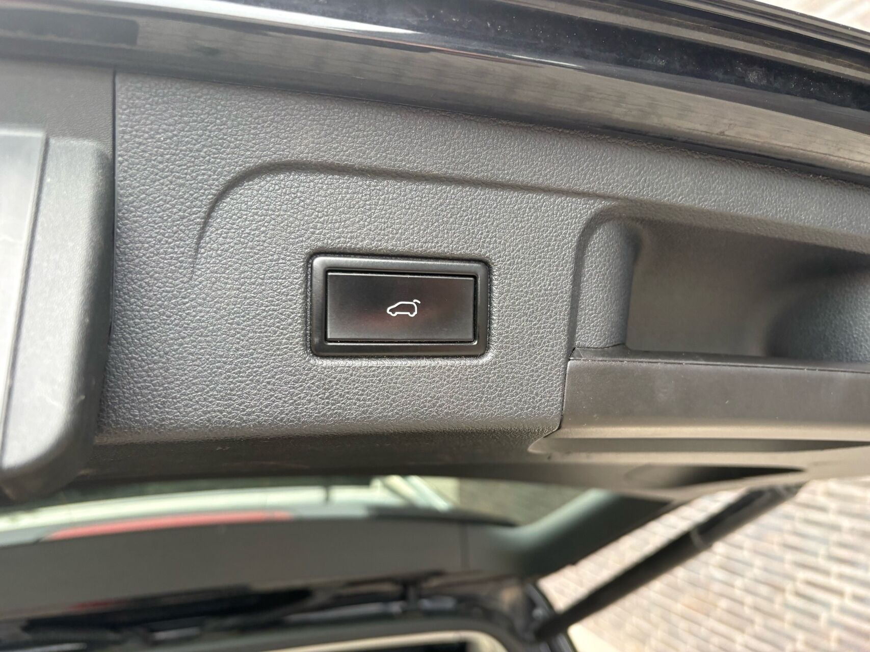 Sort VW Touran fra 2018