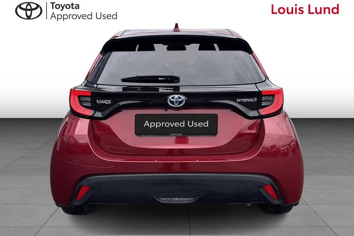 Rød Toyota Yaris fra 2020