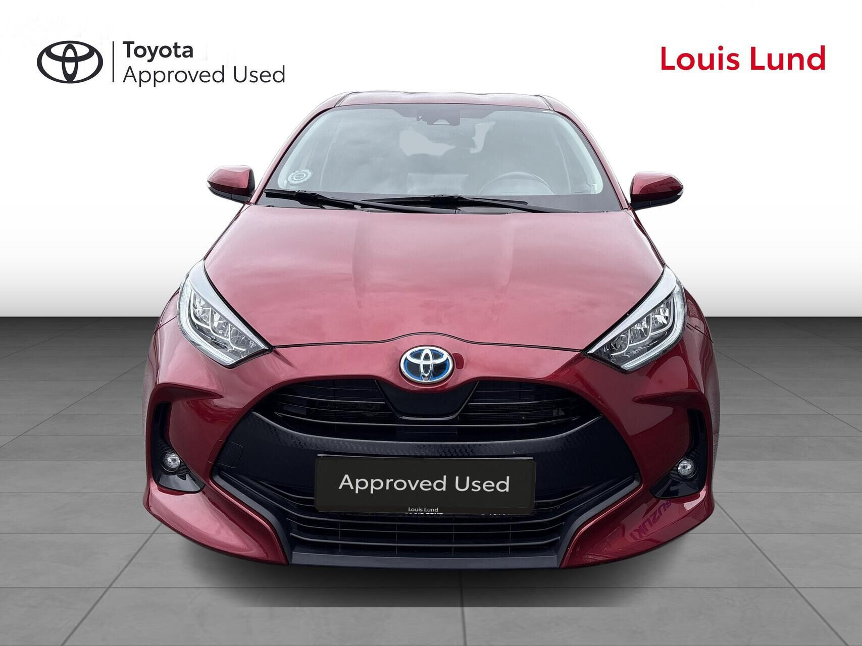 Rød Toyota Yaris fra 2020