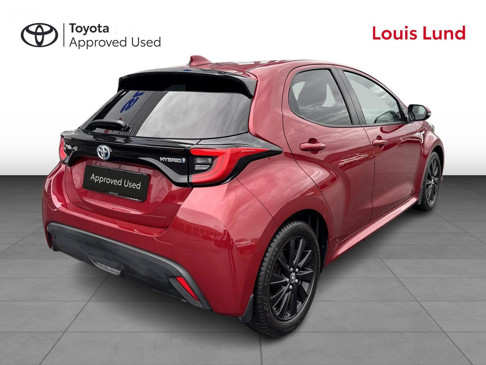 Rød Toyota Yaris fra 2020