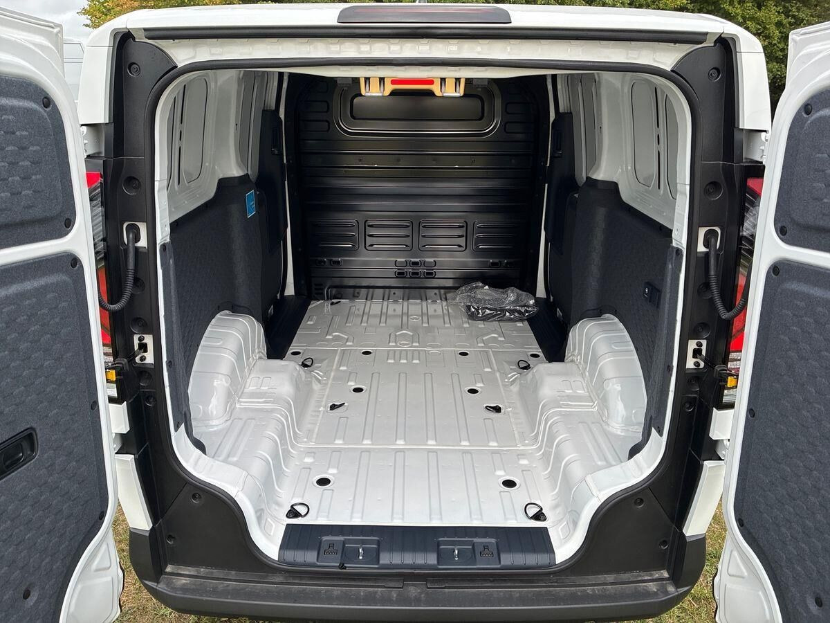 Hvid Kia PV5 Cargo fra 2026