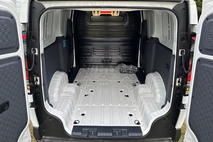 Hvid Kia PV5 Cargo fra 2026