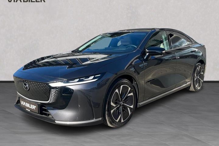 Grå Mazda 6e fra 2026