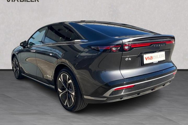 Grå Mazda 6e fra 2026