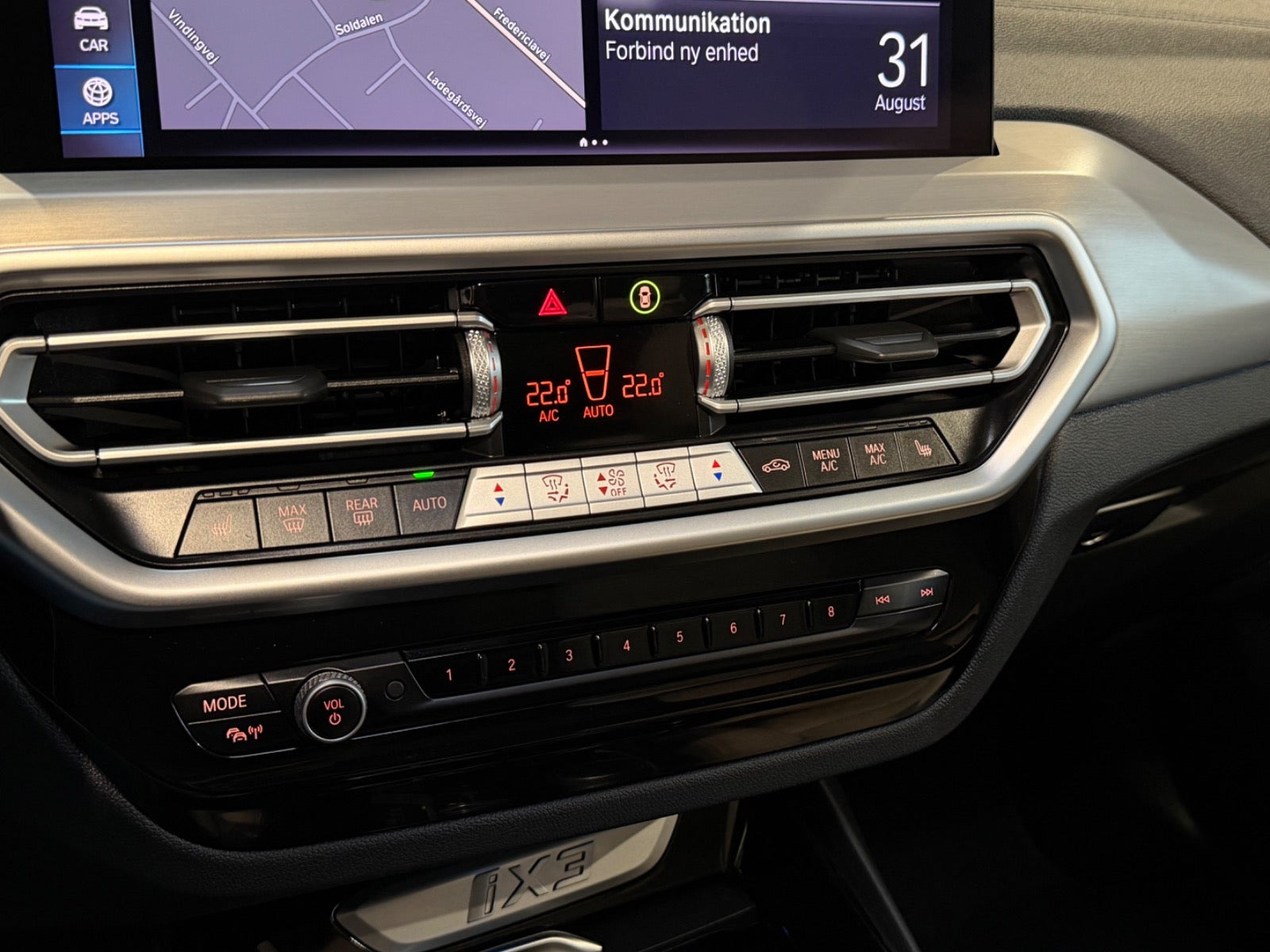 Blå BMW iX3 fra 2023