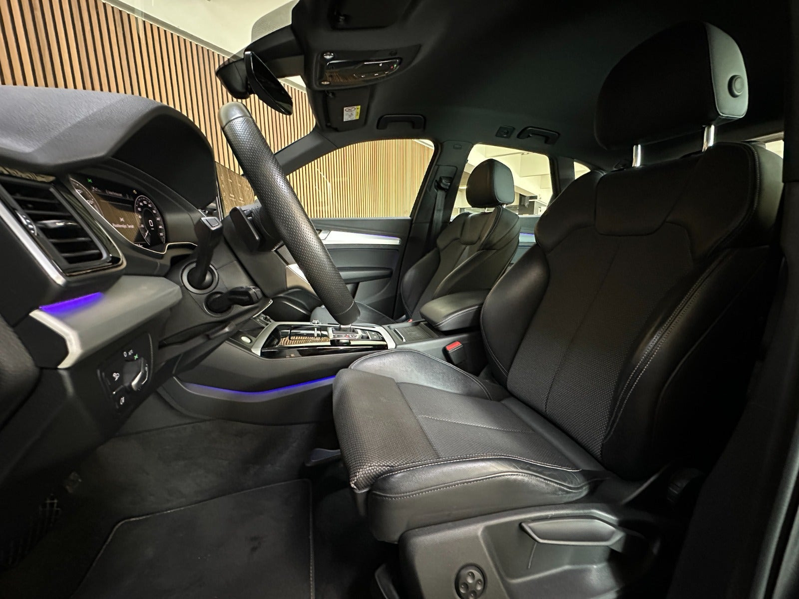 Sølv Audi Q5 fra 2021