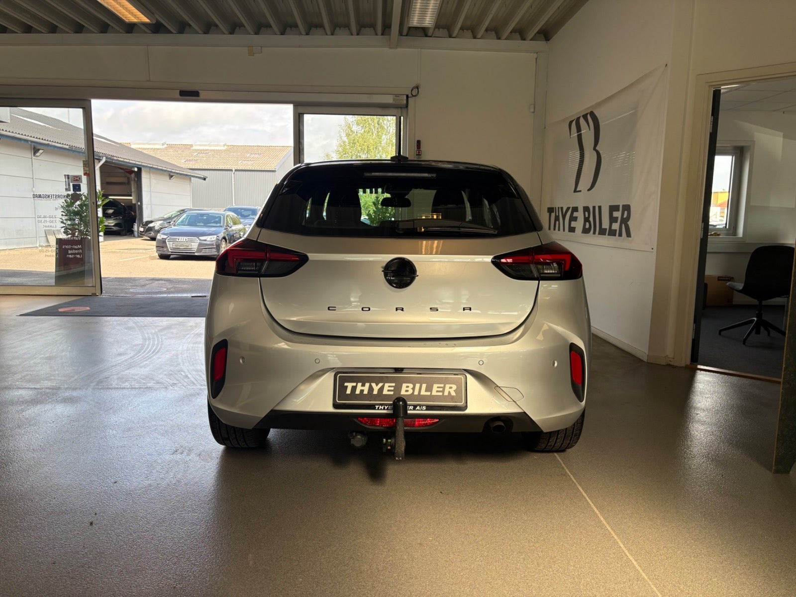 Sølv Opel Corsa fra 2024
