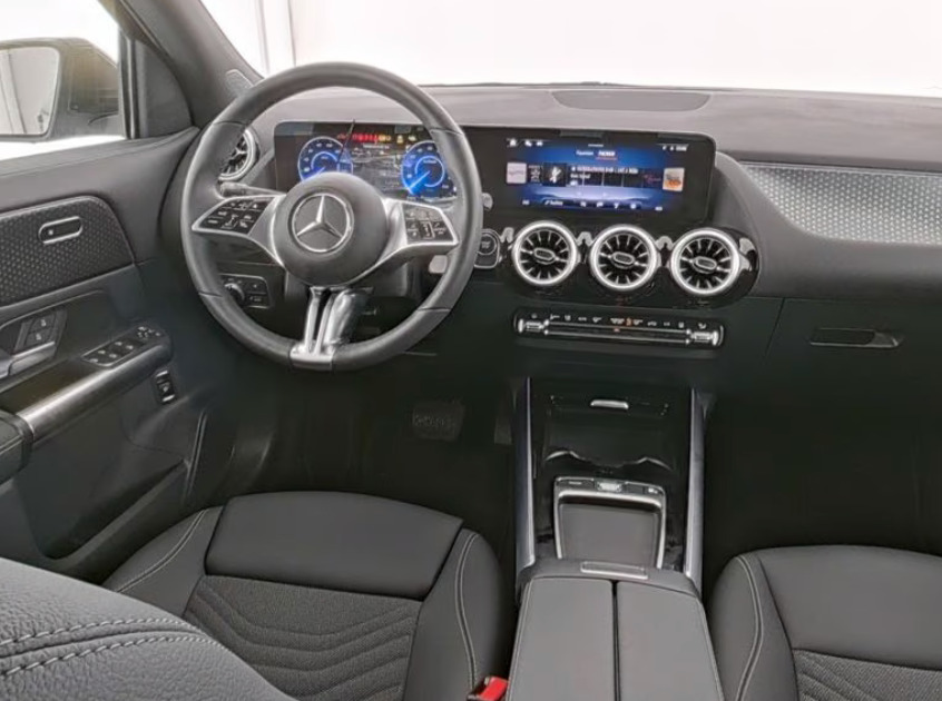 Sort Mercedes EQA250+ fra 2025