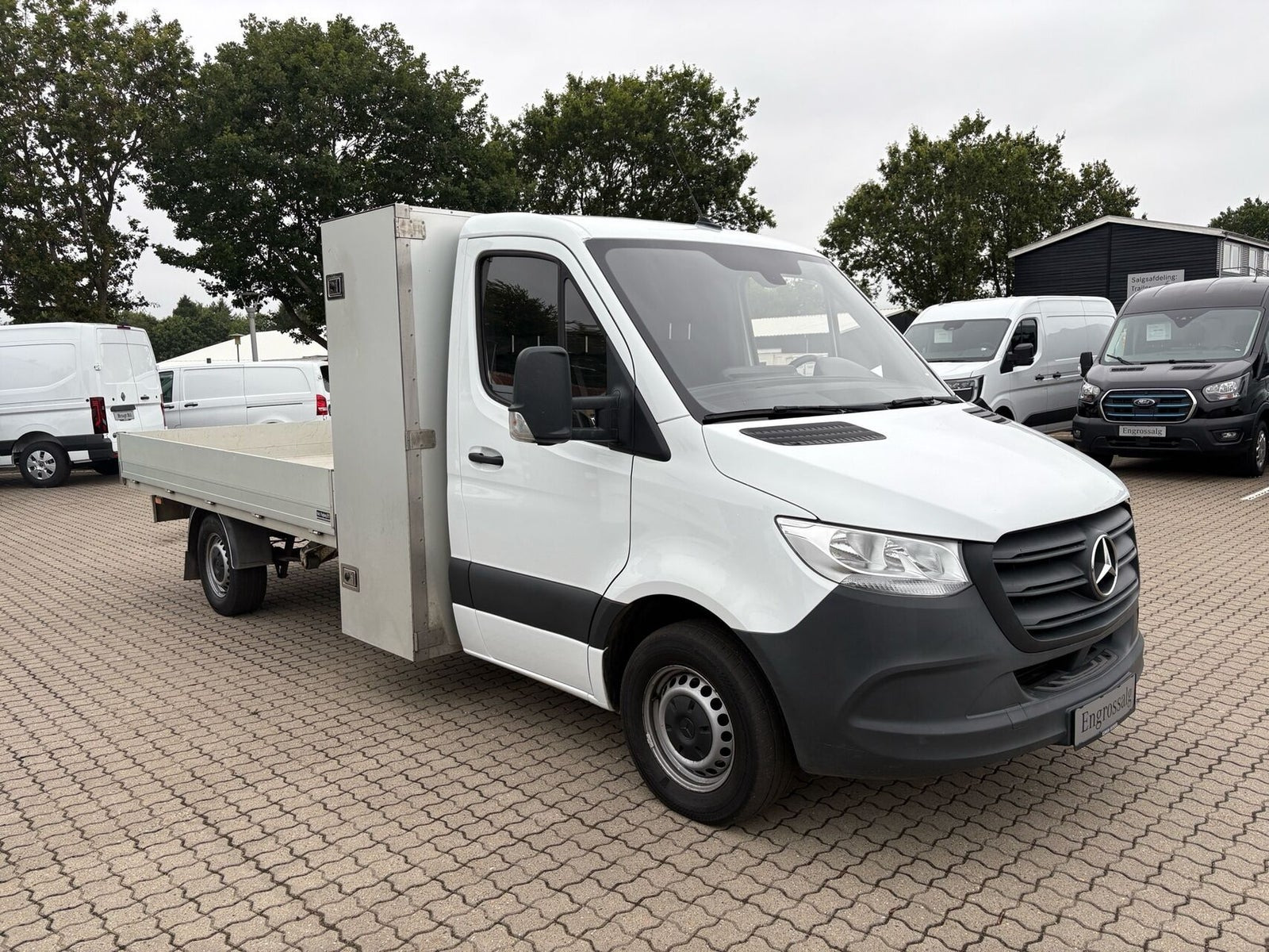 Hvid Mercedes Sprinter 316 fra 2021