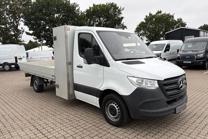 Hvid Mercedes Sprinter 316 fra 2021