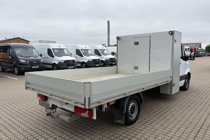 Hvid Mercedes Sprinter 316 fra 2021