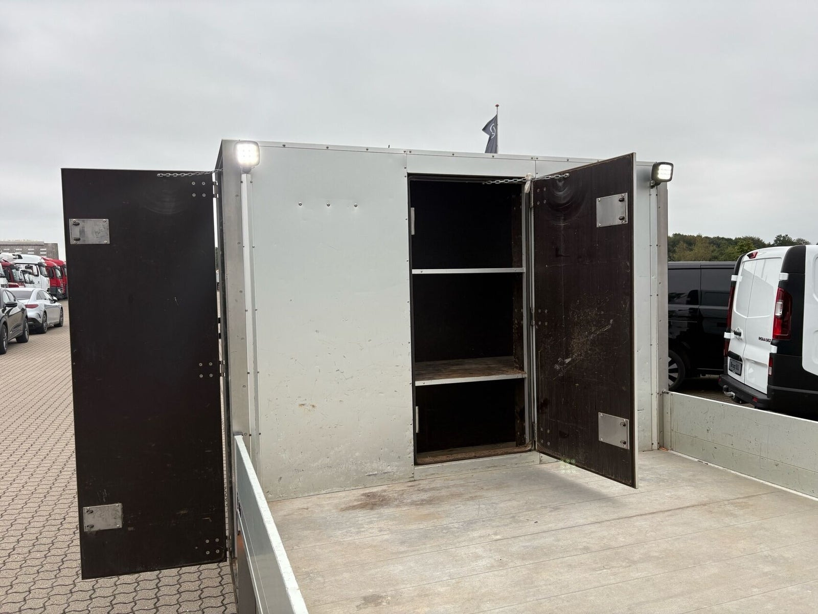 Hvid Mercedes Sprinter 316 fra 2021