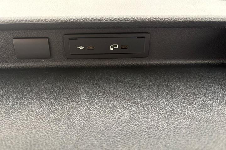Hvid Mercedes Sprinter 316 fra 2021