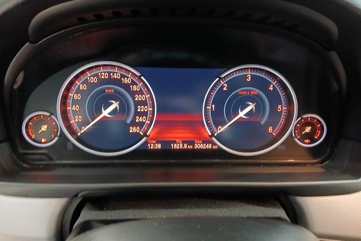 Hvid BMW 520d fra 2016