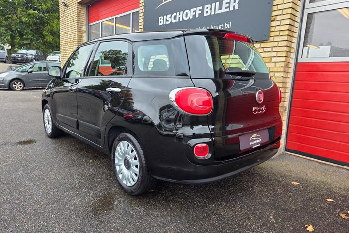 Sort Fiat 500L Wagon fra 2018