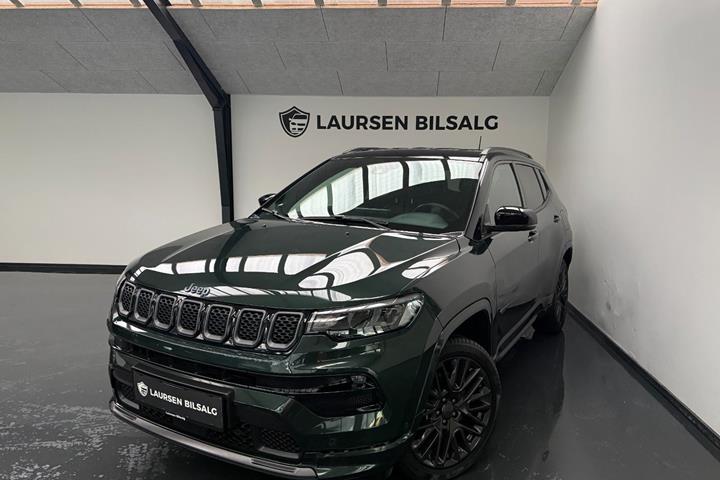 Grøn Jeep Compass fra 2021