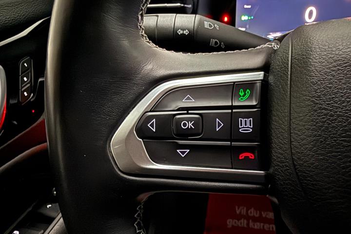 Grøn Jeep Compass fra 2021