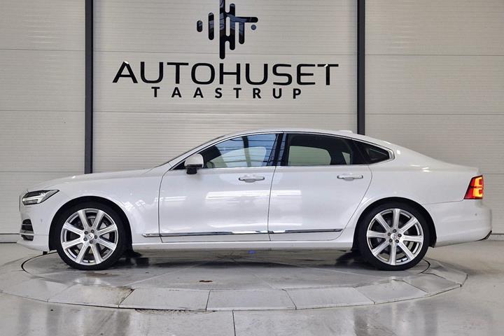 Hvid Volvo S90 fra 2017