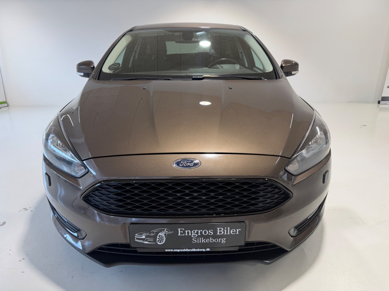 Brun Ford Focus fra 2016